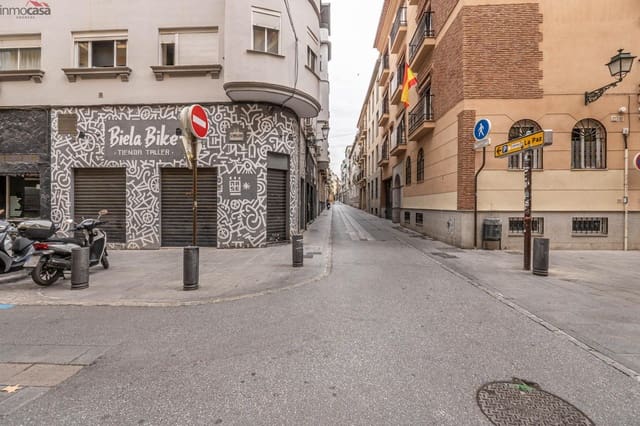 3 quarto Apartamento para arrendar em Centro - Sagrario, Granada cidade - 1 000 € (Ref: 8579866)