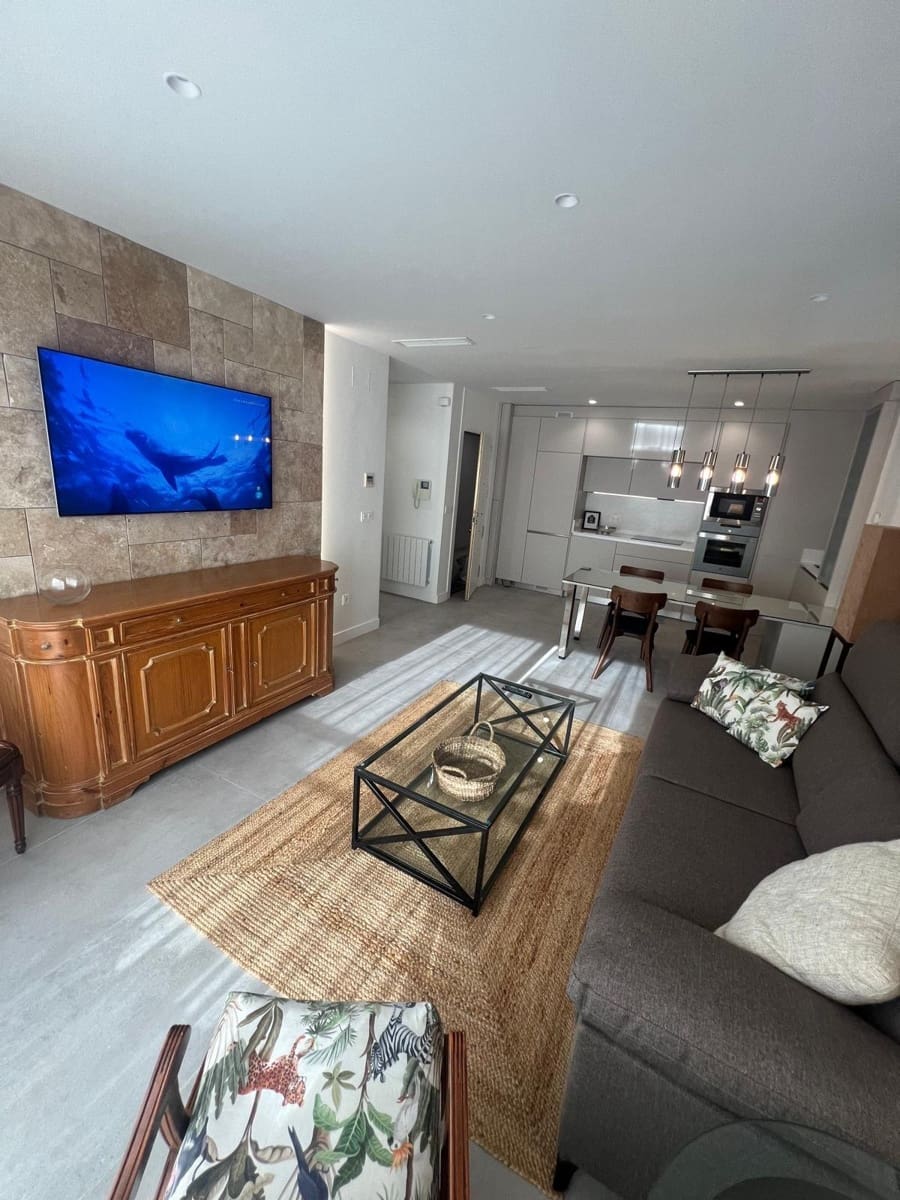 1 camera da letto Appartamento da affittare in Granada citta - 1.300 € (Rif: 8599711)