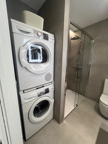 1 slaapkamer Flat te huur in Granada stad - € 1.300 (Ref: 8599711)