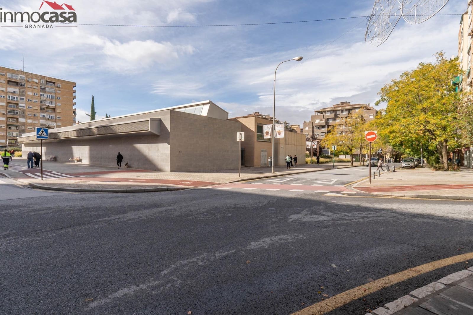 Kommersiell till salu i Granada stad - 234 000 € (Ref: 8623936)