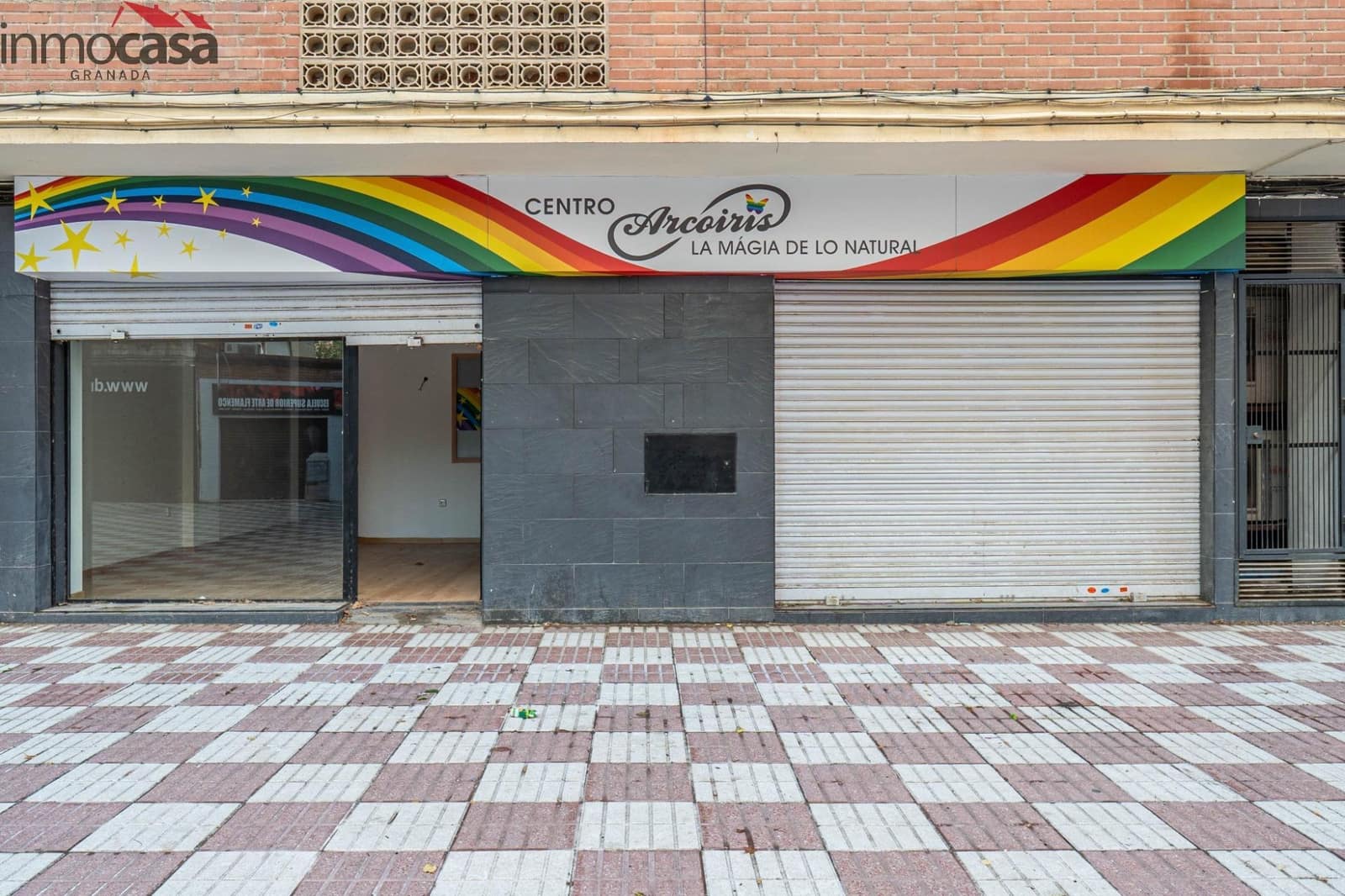 Kommersiell till salu i Granada stad - 234 000 € (Ref: 8623936)