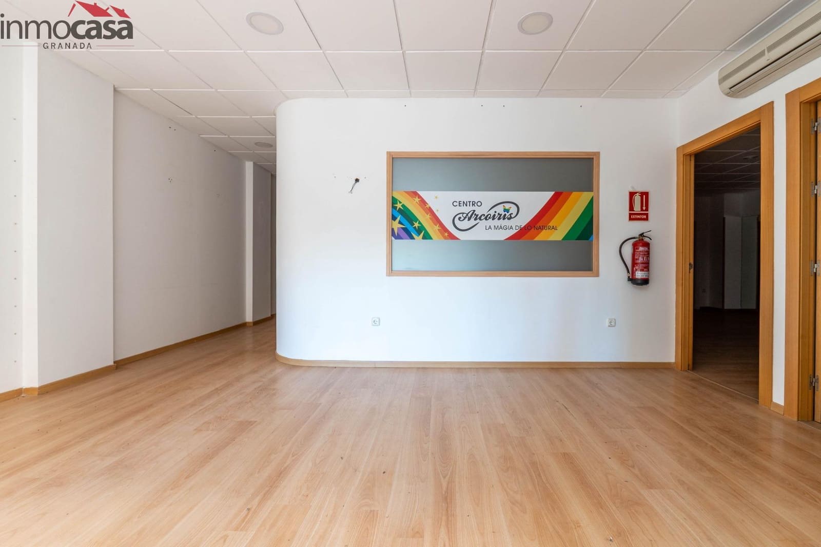 Kommersiell till salu i Granada stad - 234 000 € (Ref: 8623936)