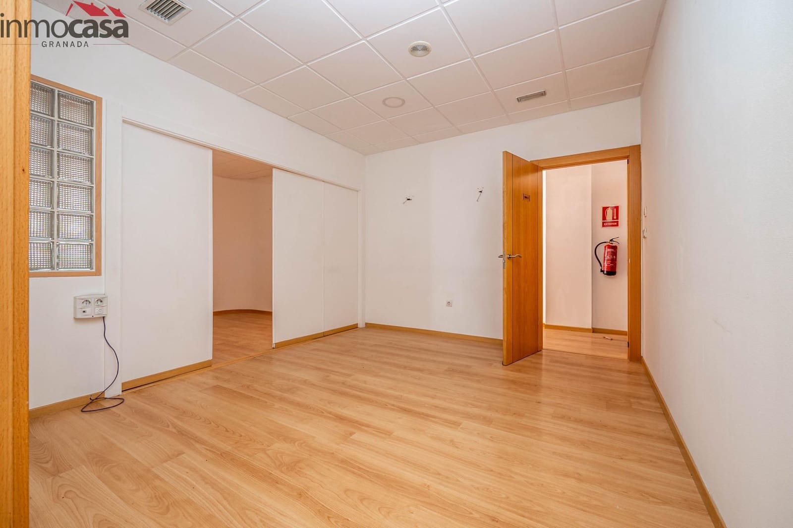 Kommersiell till salu i Granada stad - 234 000 € (Ref: 8623936)