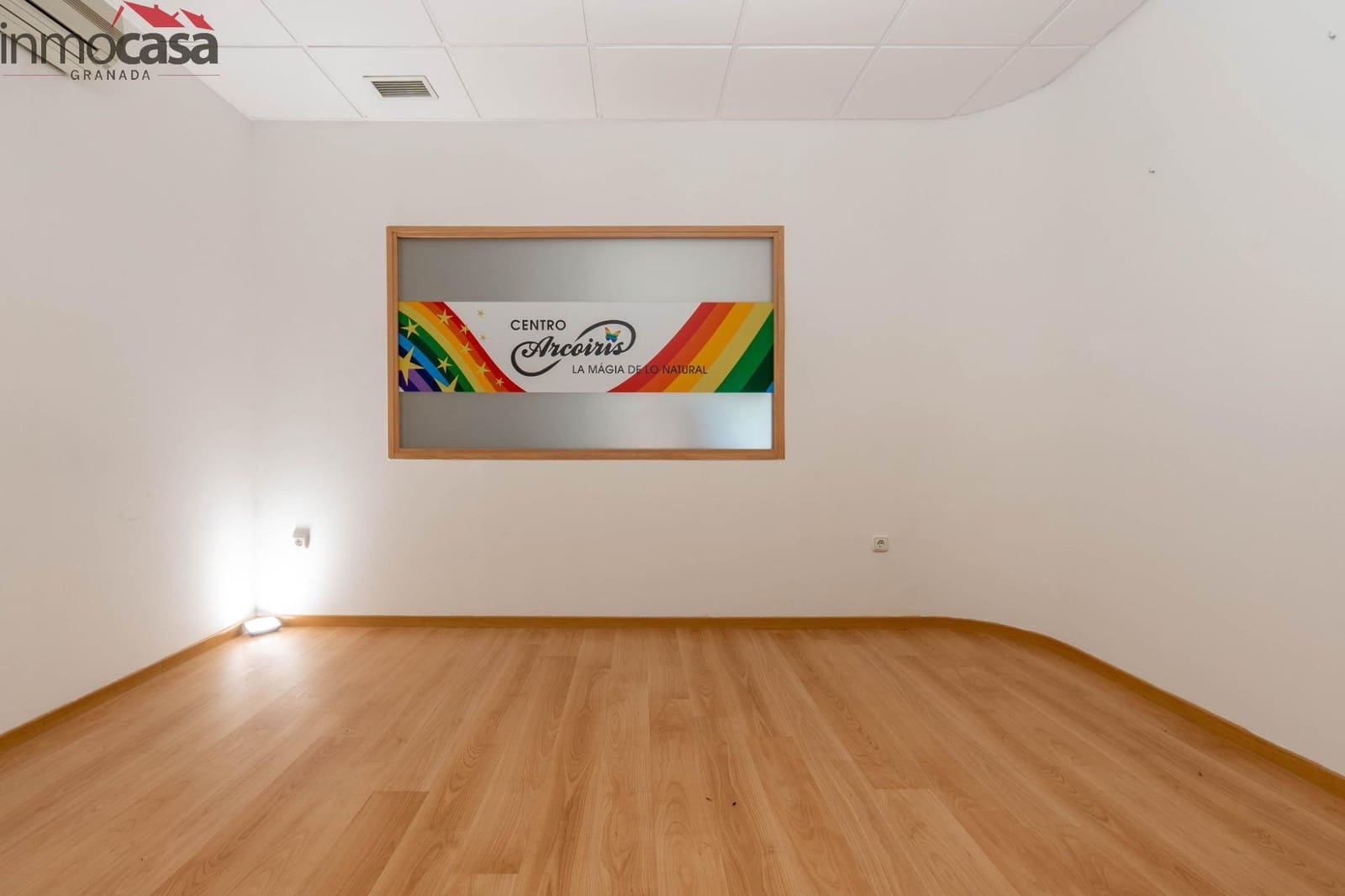 Kommersiell till salu i Granada stad - 234 000 € (Ref: 8623936)