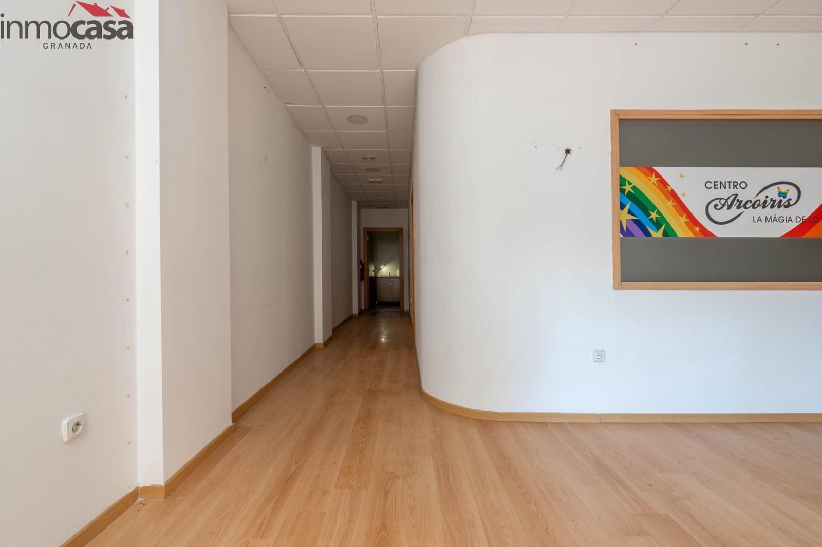 Kommersiell till salu i Granada stad - 234 000 € (Ref: 8623936)