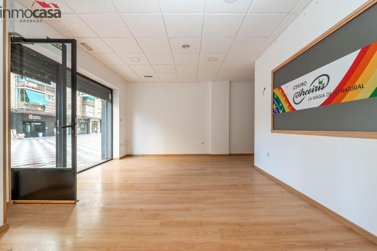 Kommersiell till salu i Granada stad - 234 000 € (Ref: 8623936)