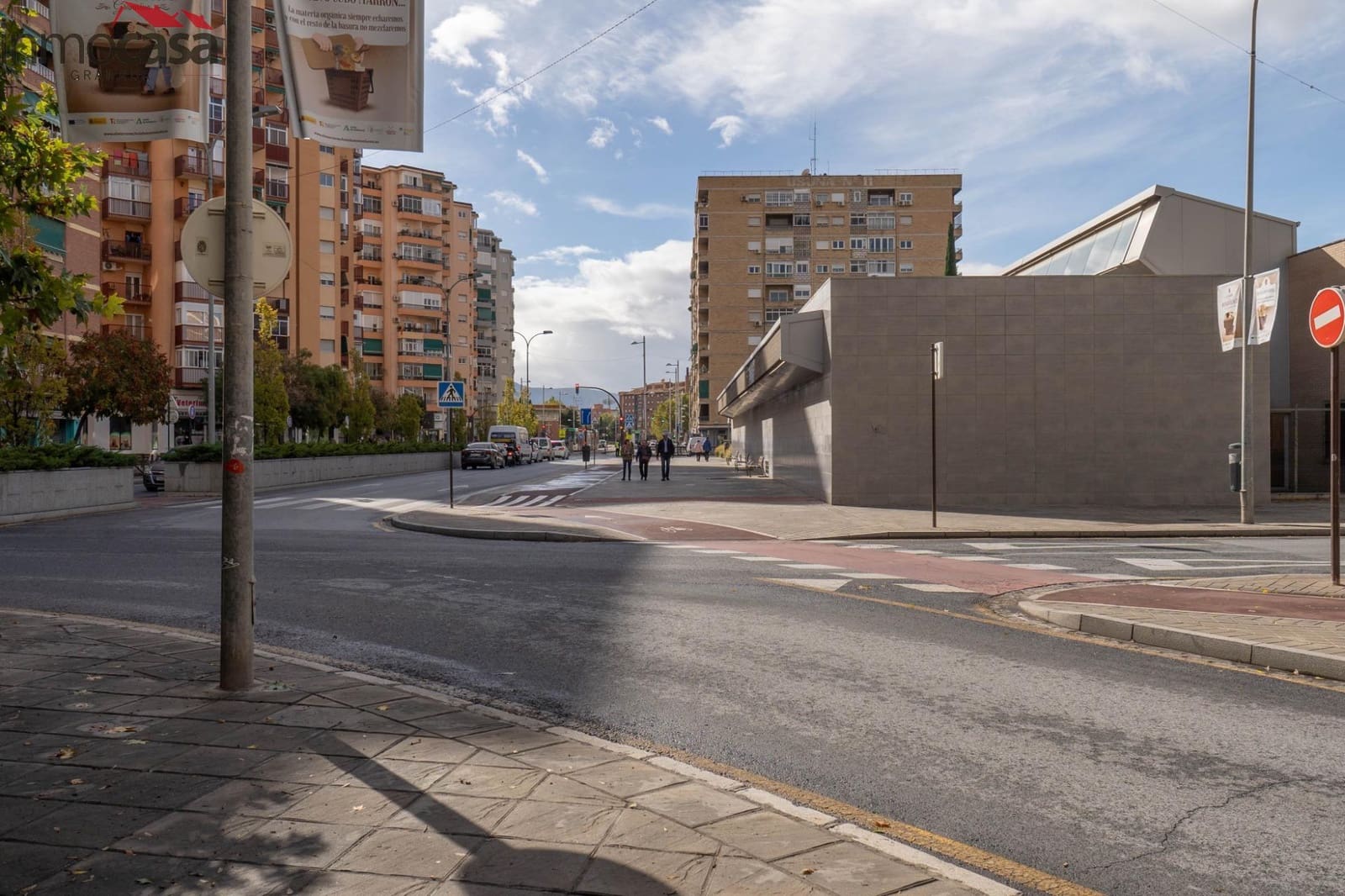 Kommersiell till salu i Granada stad - 234 000 € (Ref: 8623936)