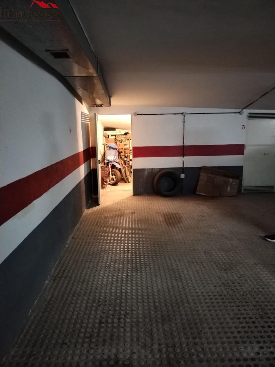 Garage til salg i Granada by - € 21.500 (Ref: 8663137)