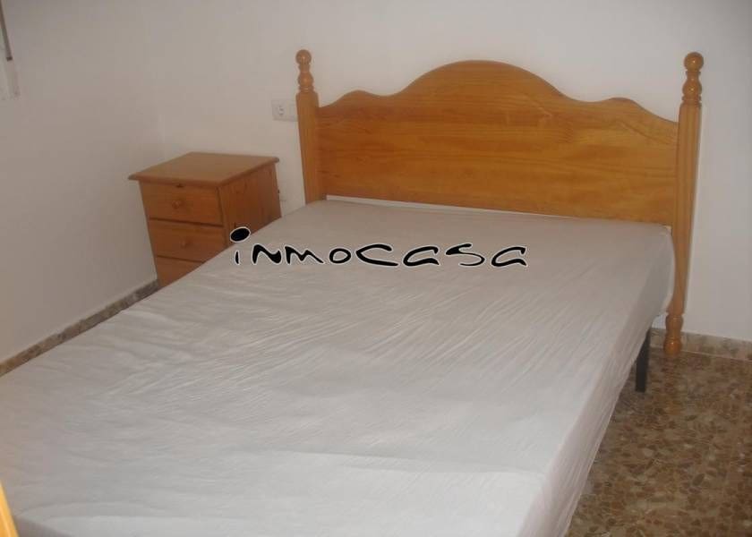 1 quarto Penthouse para arrendar em Churriana de la Vega - 400 € (Ref: 8752676)