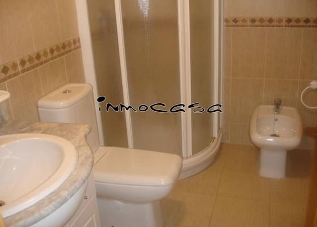1 quarto Penthouse para arrendar em Churriana de la Vega - 400 € (Ref: 8752676)