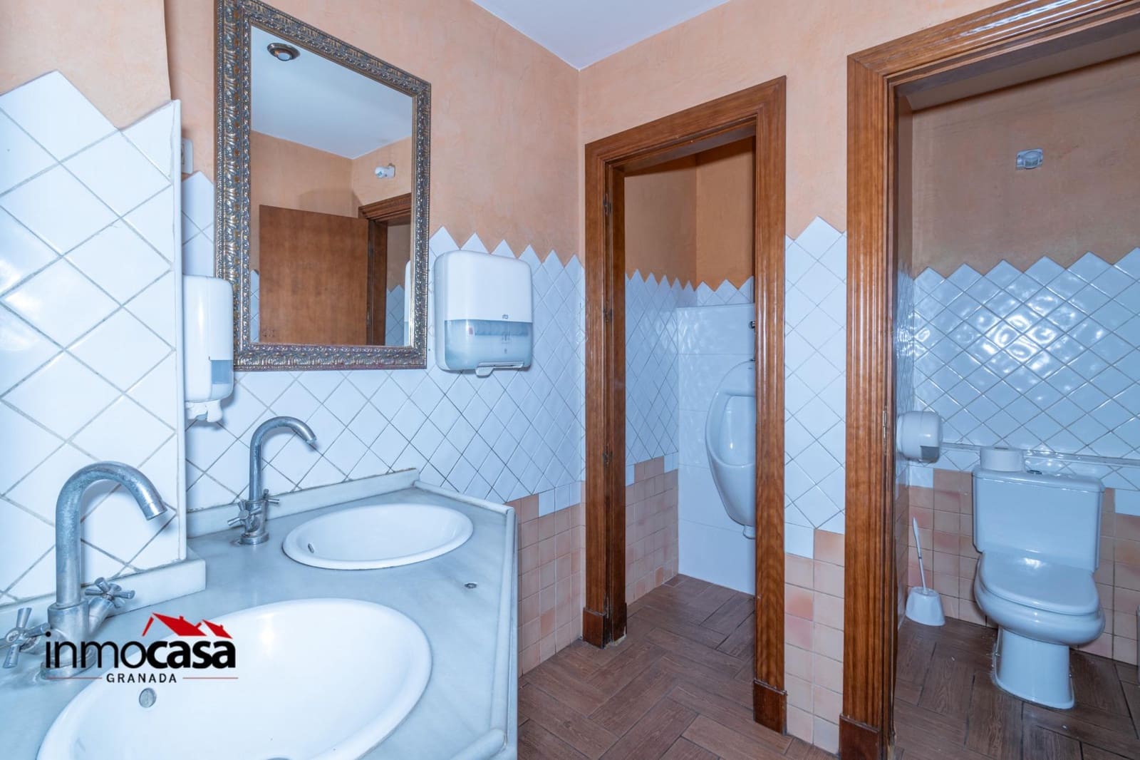 Biznes do wynajęcia w Ogijares - 2 000 € (Ref: 8816031)