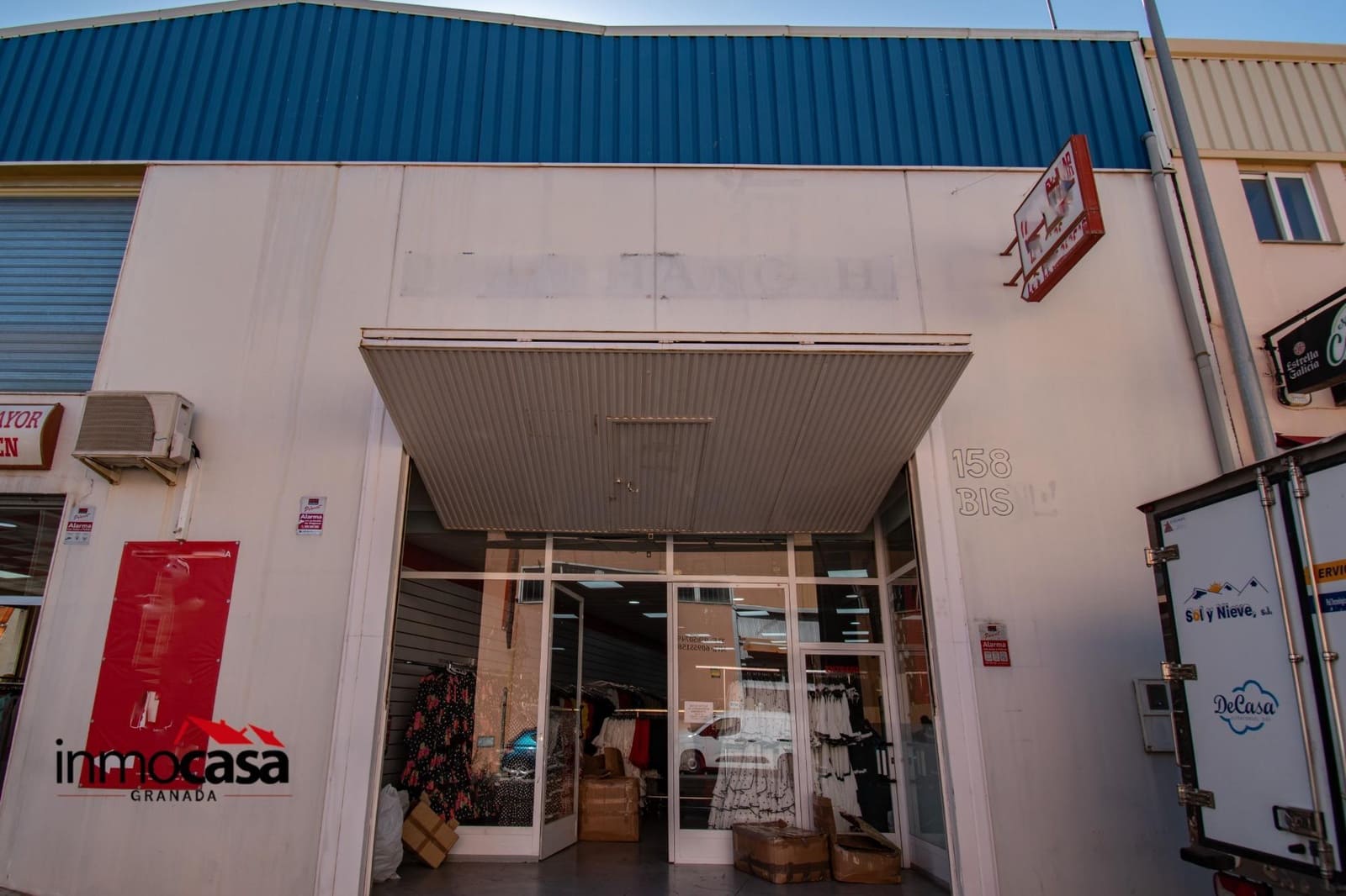 Biznes na sprzedaż w Ogijares z garażem - 470 000 € (Ref: 8836895)