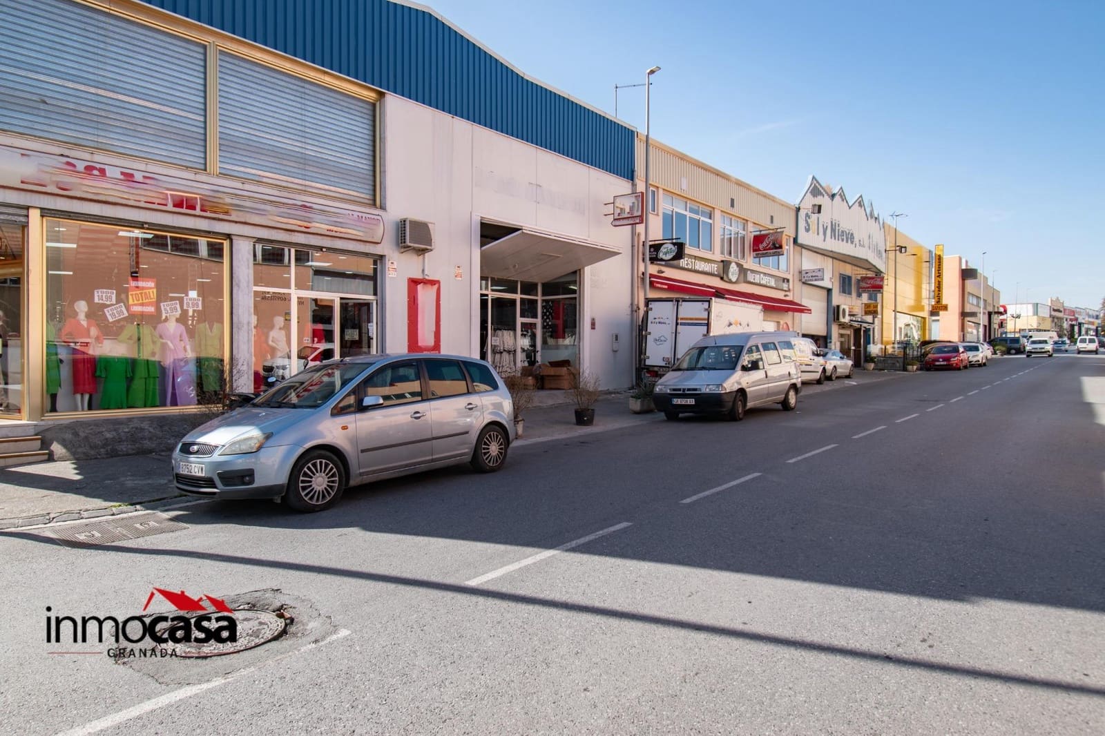 Biznes na sprzedaż w Ogijares z garażem - 470 000 € (Ref: 8836895)