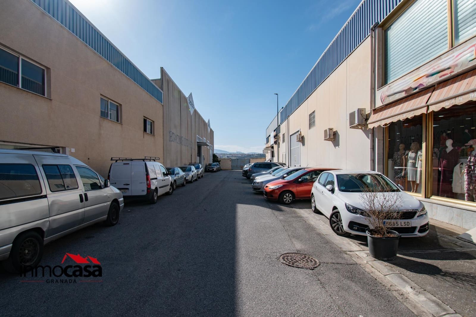 Biznes na sprzedaż w Ogijares z garażem - 470 000 € (Ref: 8836895)