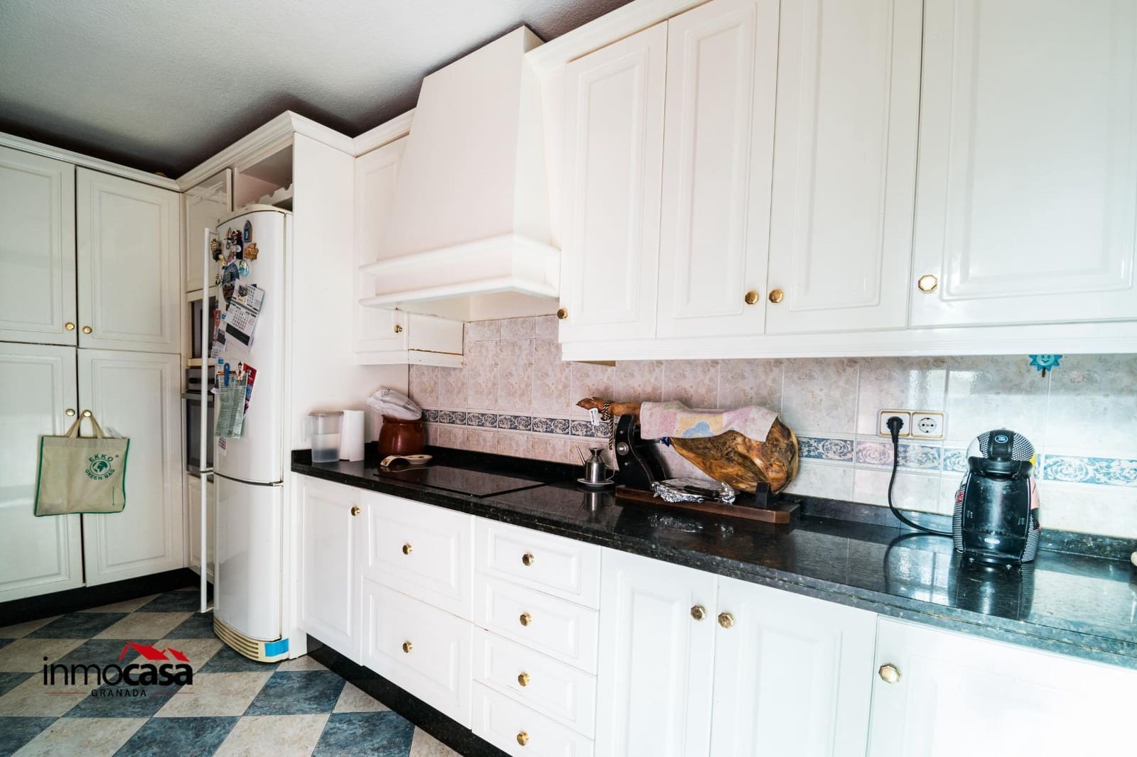 3 sovrum Lägenhet till salu i Granada stad - 250 000 € (Ref: 8847644)