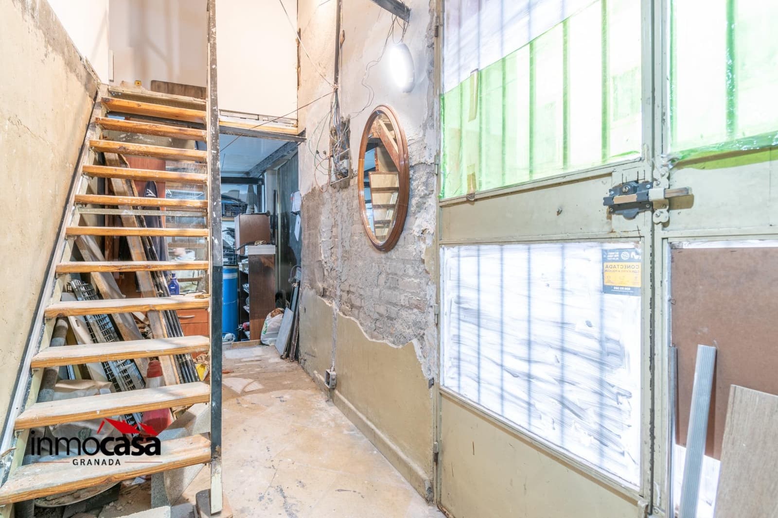 Commercial for sale in Granada city - € 200,000 (Ref: 8881520)