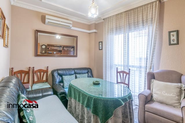 5 soveværelse Rækkehus til salg i Loja - € 125.000 (Ref: 8921283)