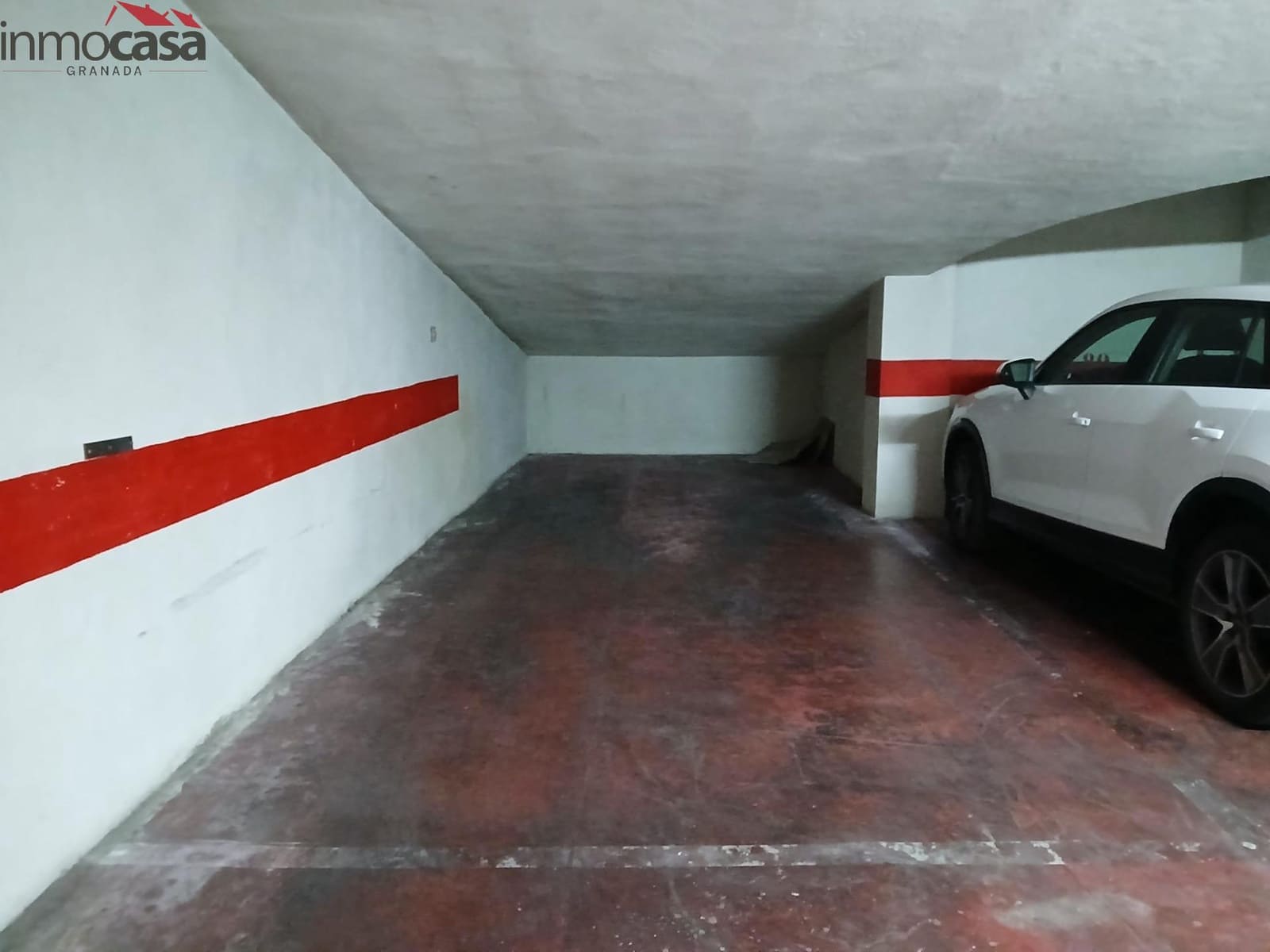 Garage til salg i Granada by - € 28.000 (Ref: 8921284)