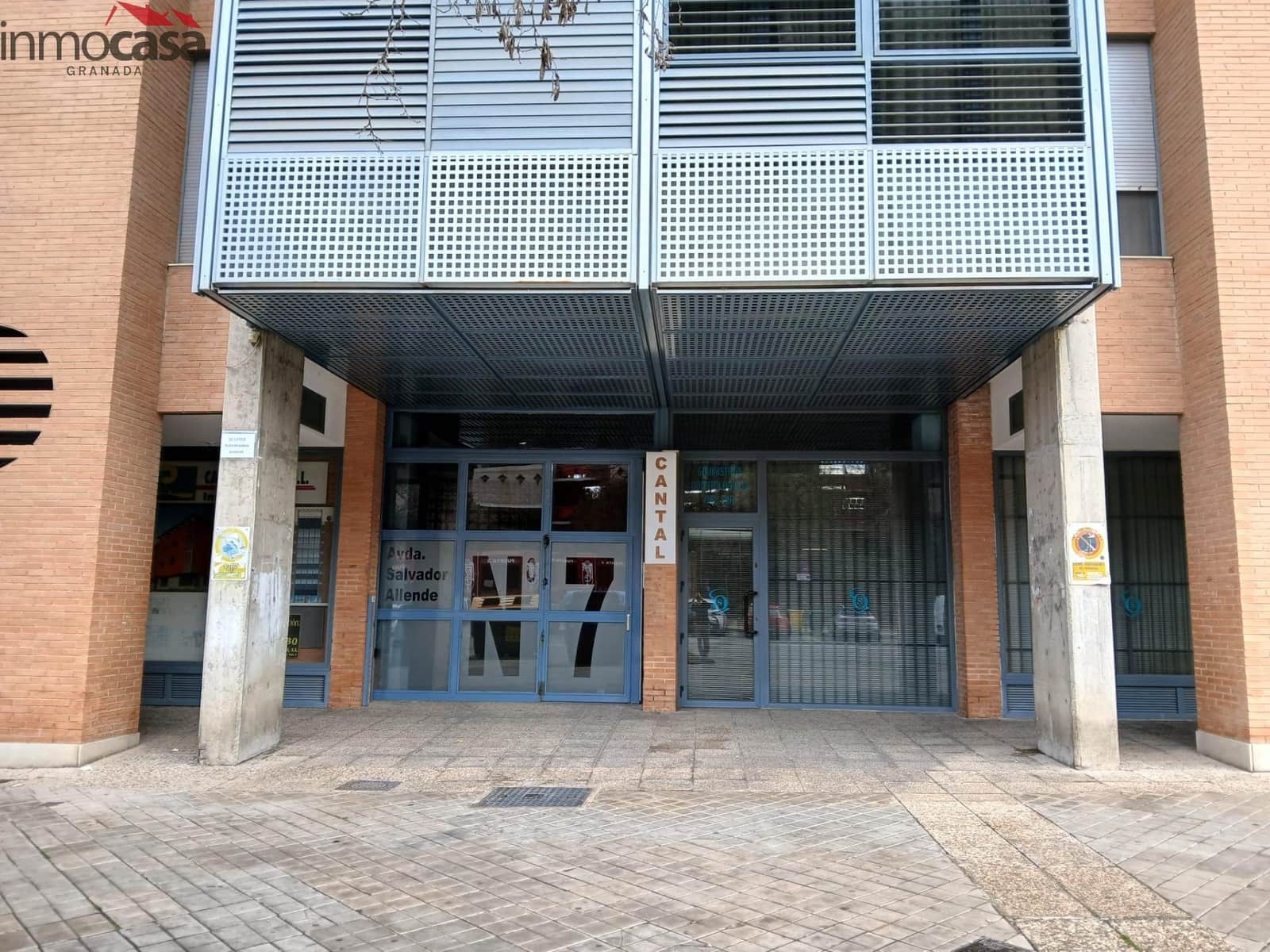 Garage til salg i Granada by - € 28.000 (Ref: 8921284)