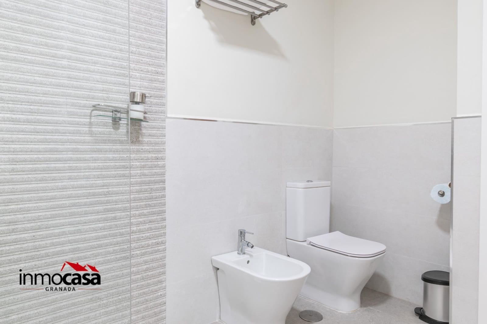 9 soveværelse Villa til salg i La Zubia med swimmingpool - € 799.000 (Ref: 8921285)