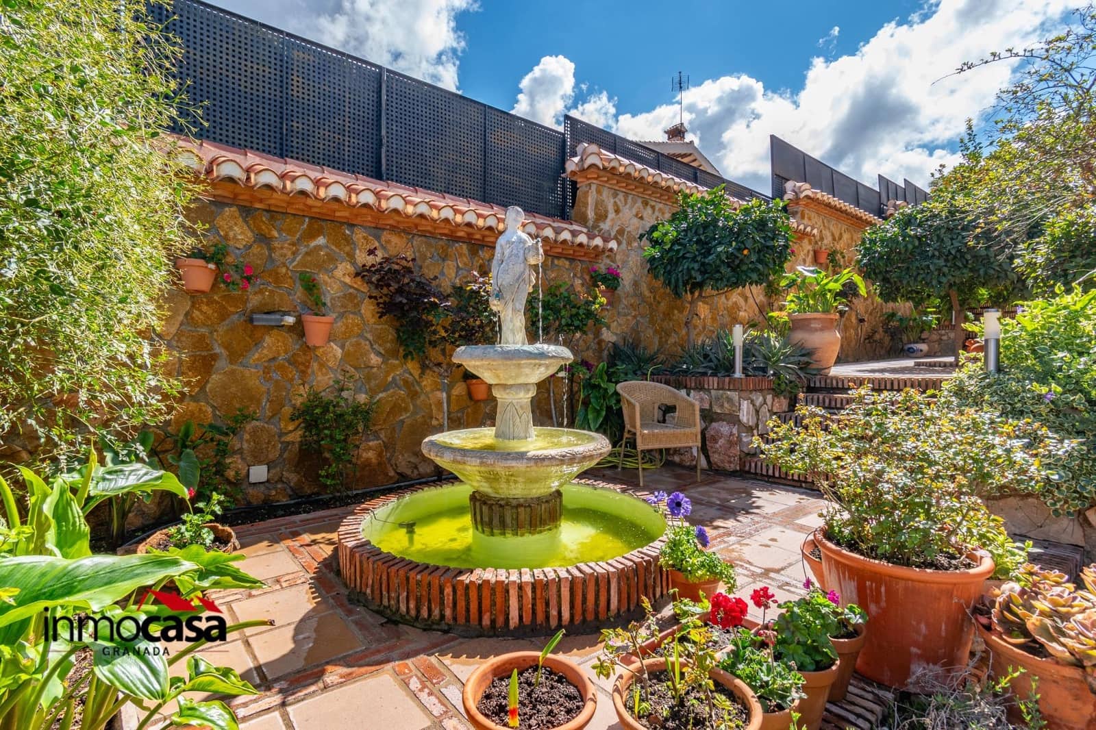 9 soveværelse Villa til salg i La Zubia med swimmingpool - € 799.000 (Ref: 8921285)