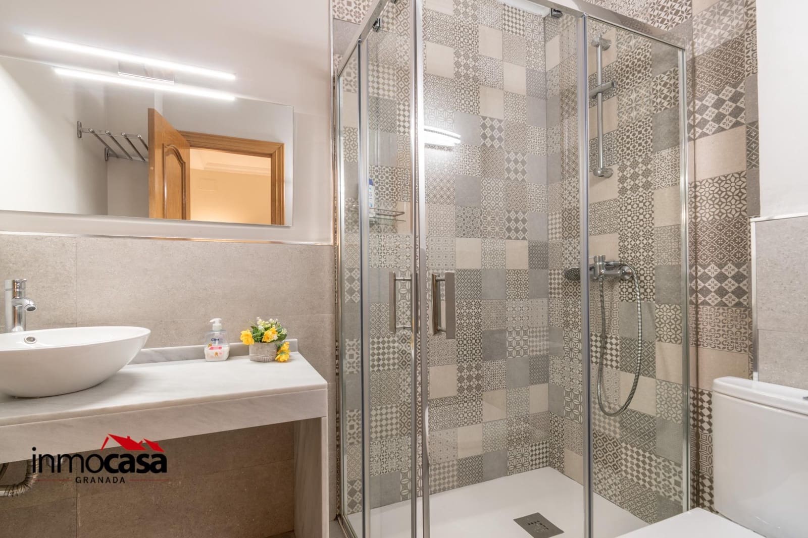 9 soveværelse Villa til salg i La Zubia med swimmingpool - € 799.000 (Ref: 8921285)