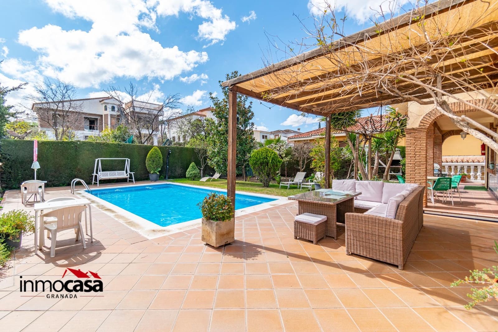 9 soveværelse Villa til salg i La Zubia med swimmingpool - € 799.000 (Ref: 8921285)