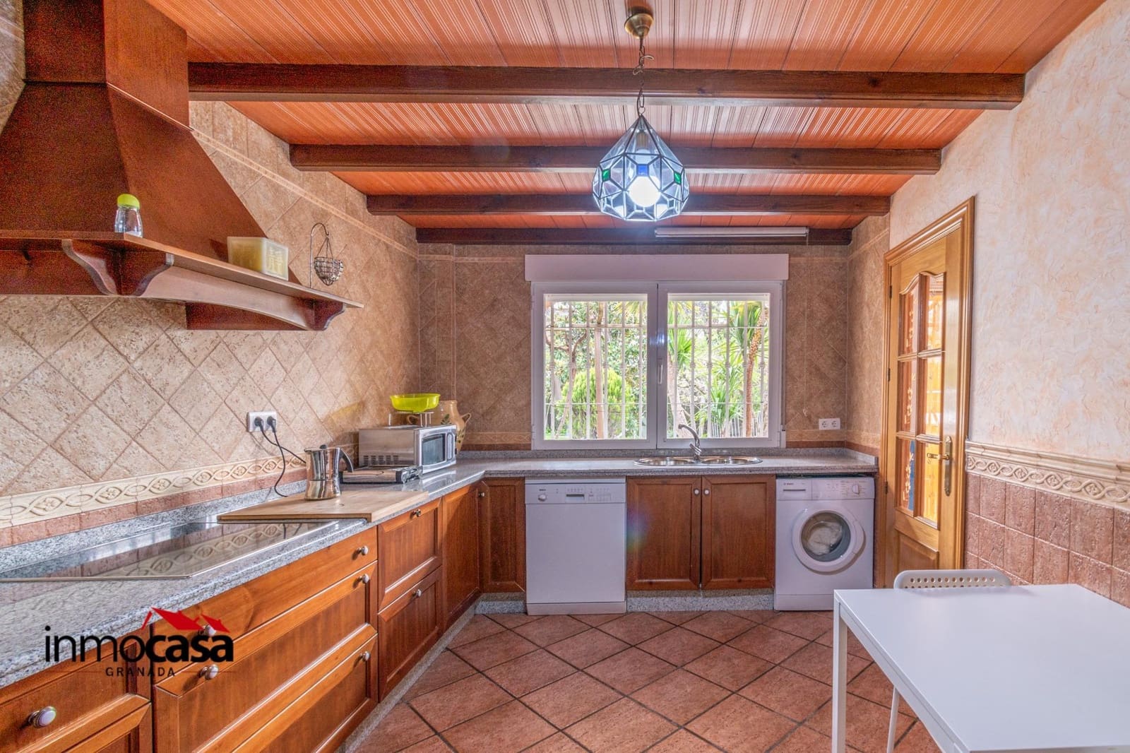 9 soveværelse Villa til salg i La Zubia med swimmingpool - € 799.000 (Ref: 8921285)