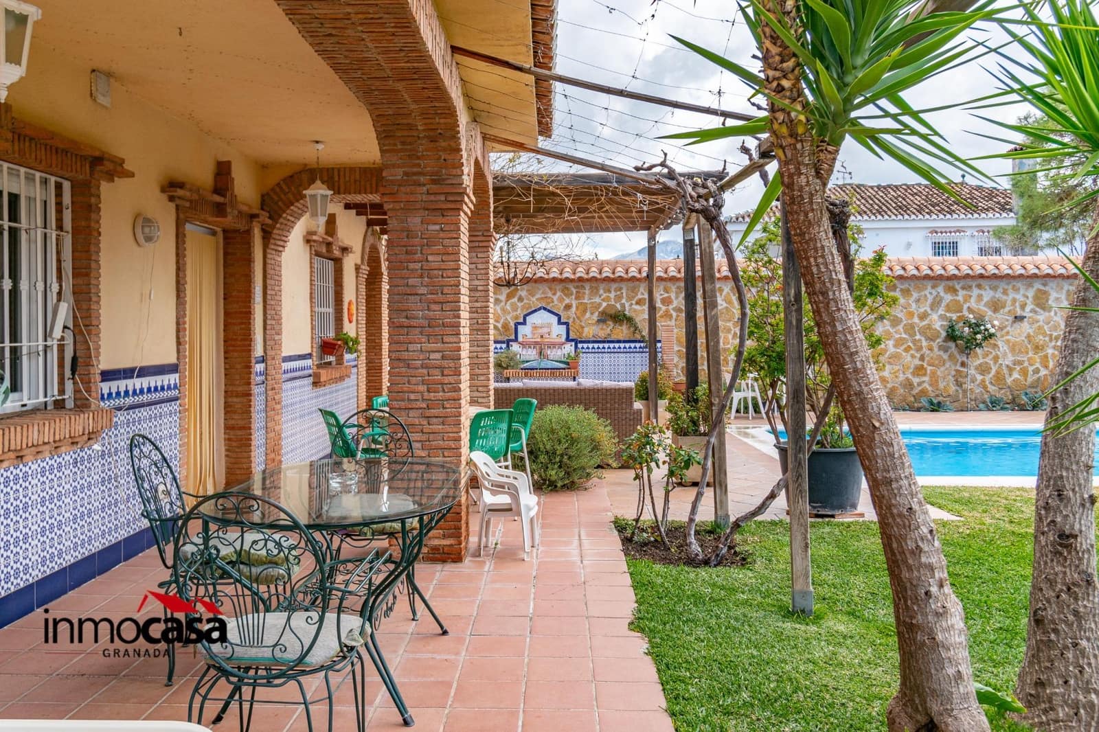 9 soveværelse Villa til salg i La Zubia med swimmingpool - € 799.000 (Ref: 8921285)