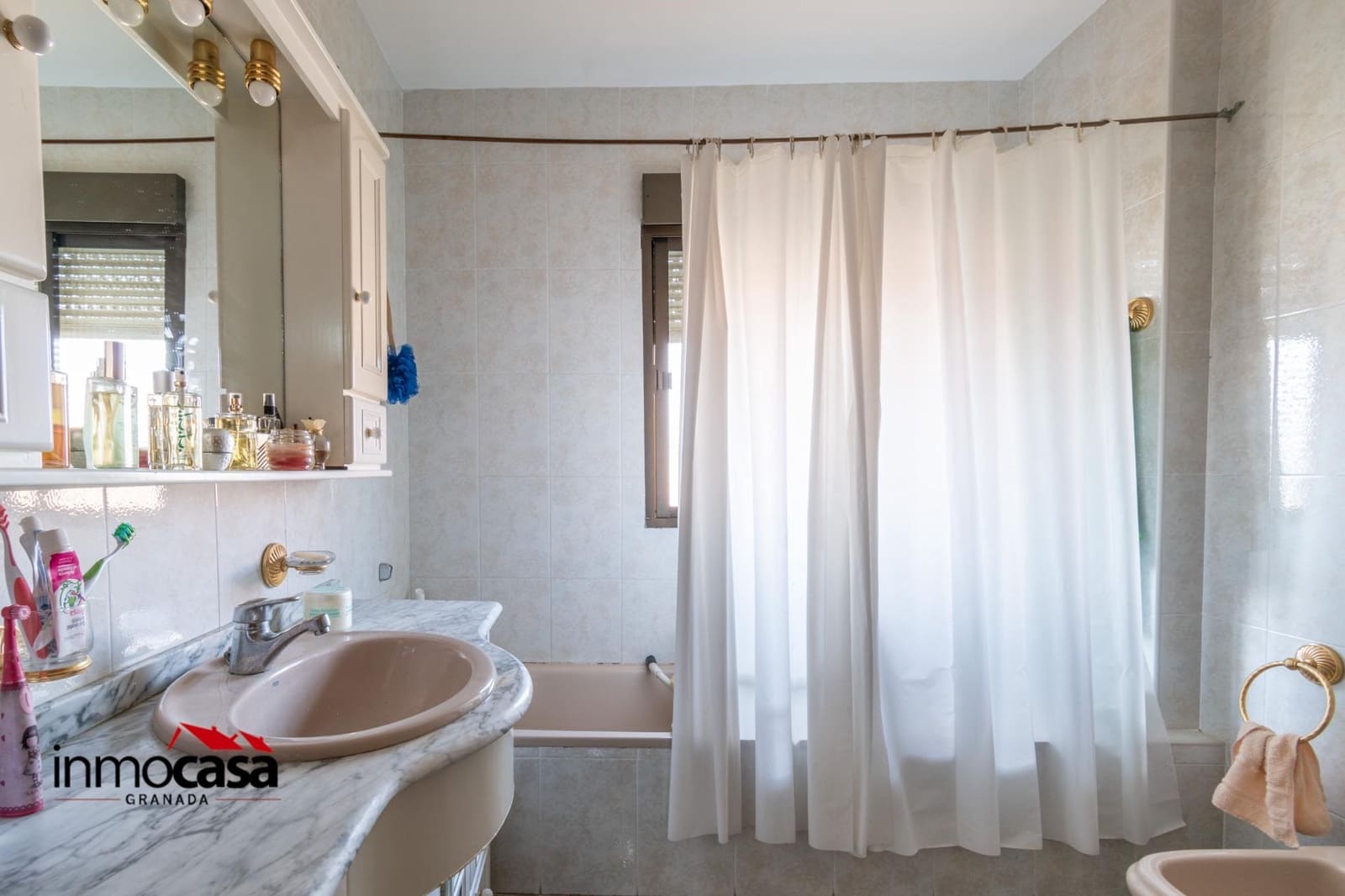 4 soveværelse Villa til salg i Gojar med swimmingpool - € 350.000 (Ref: 8926304)