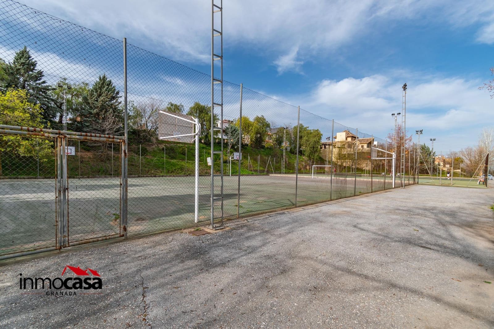 4 soveværelse Villa til salg i Gojar med swimmingpool - € 350.000 (Ref: 8926304)