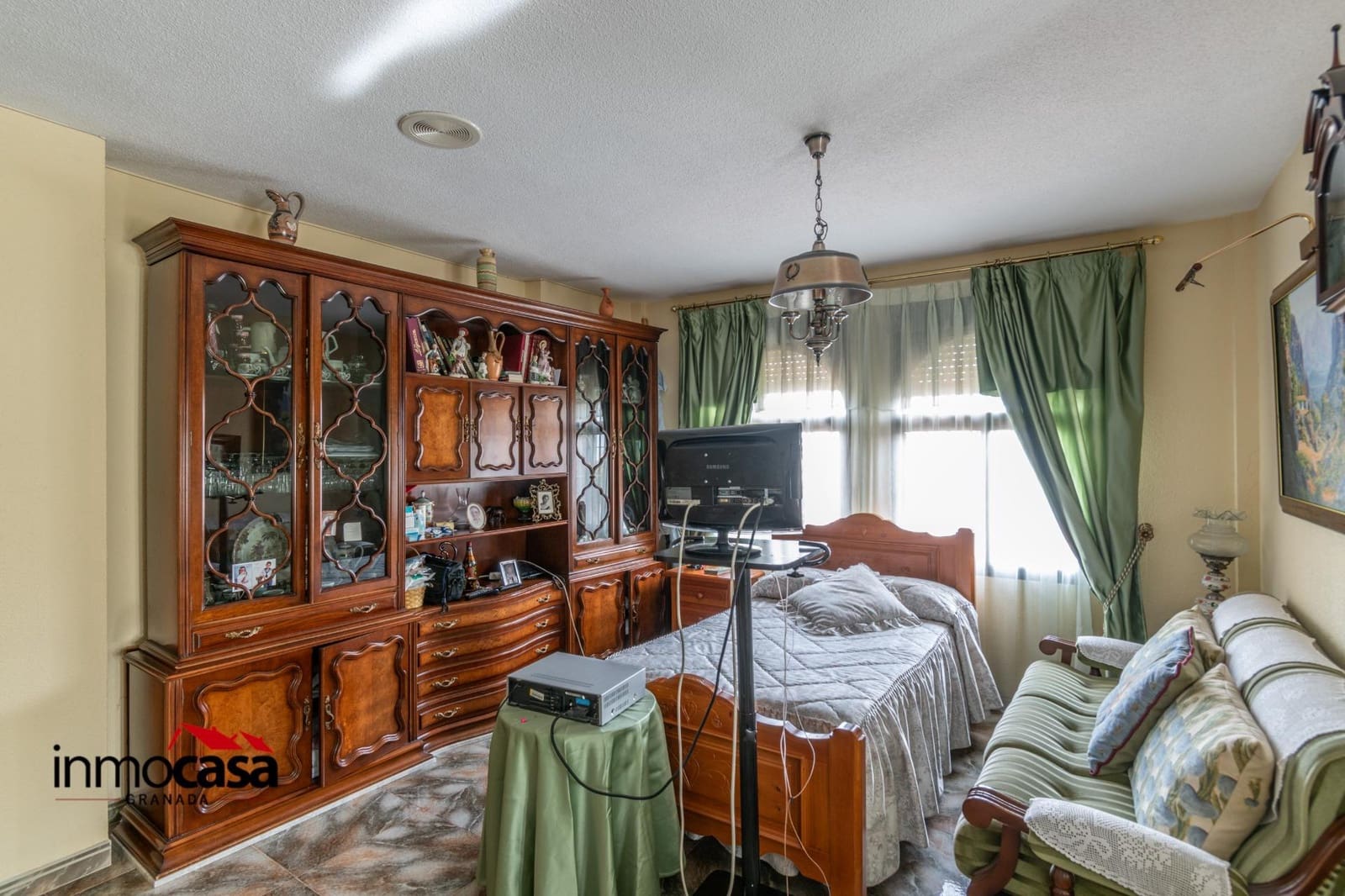 4 bedroom Villa for sale in Gojar with pool - € 320,000 (Ref: 8926304)