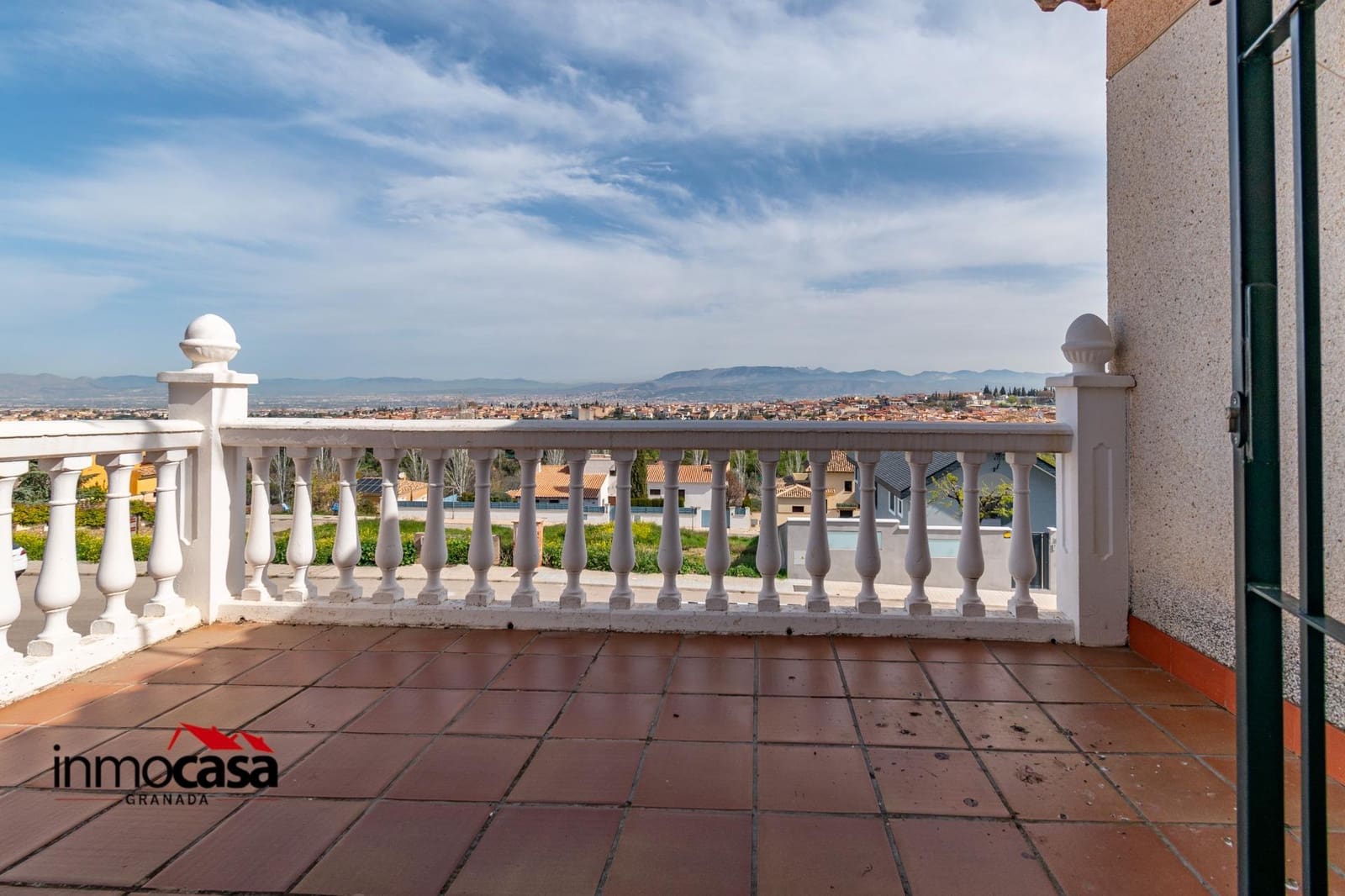 4 bedroom Villa for sale in Gojar with pool - € 320,000 (Ref: 8926304)