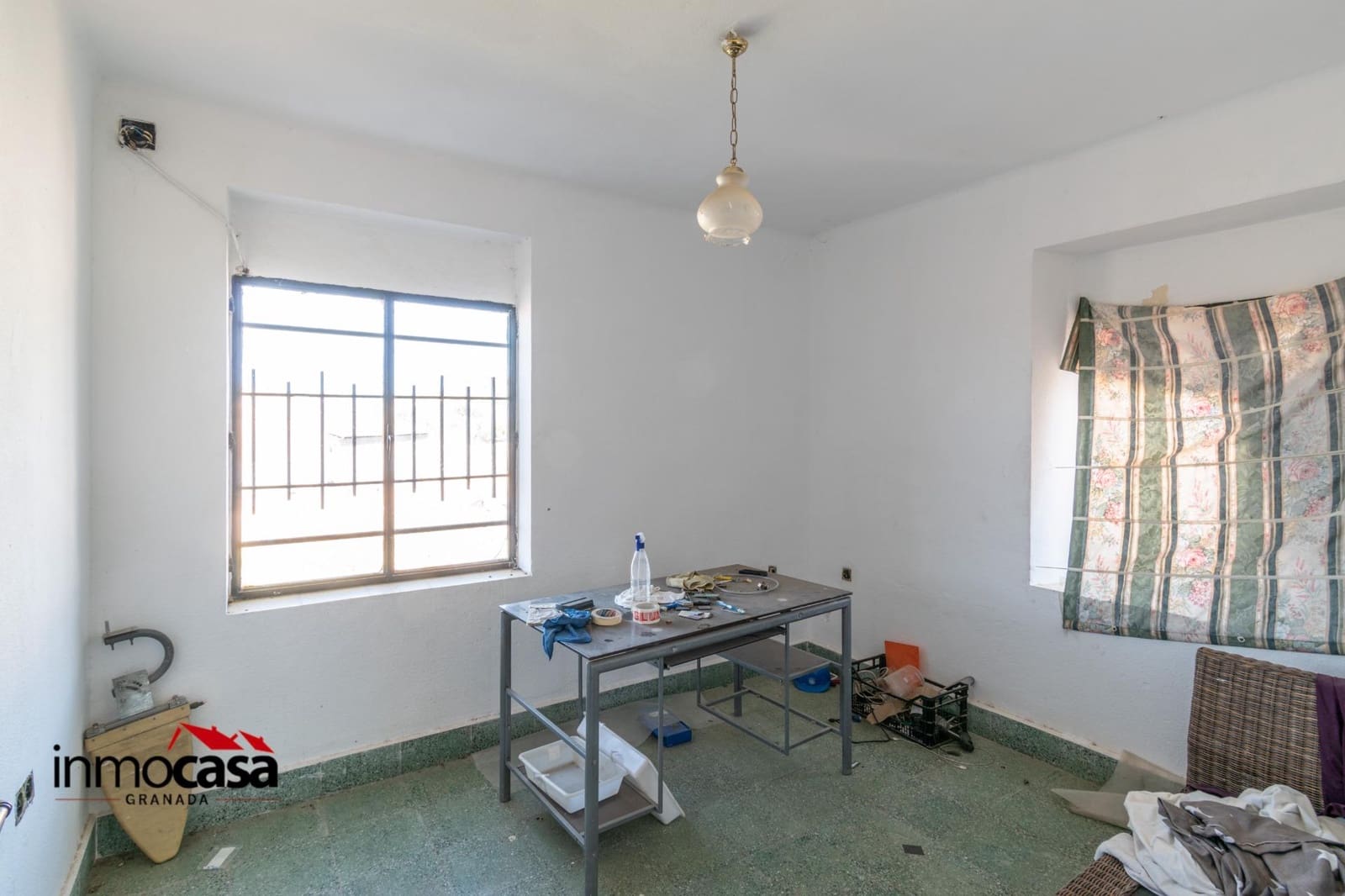 6 soveværelse Finca/Landehus til salg i Illora med garage - € 250.000 (Ref: 9007229)