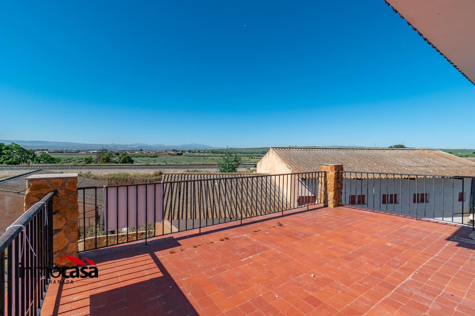 6 soveværelse Finca/Landehus til salg i Illora med garage - € 250.000 (Ref: 9007229)