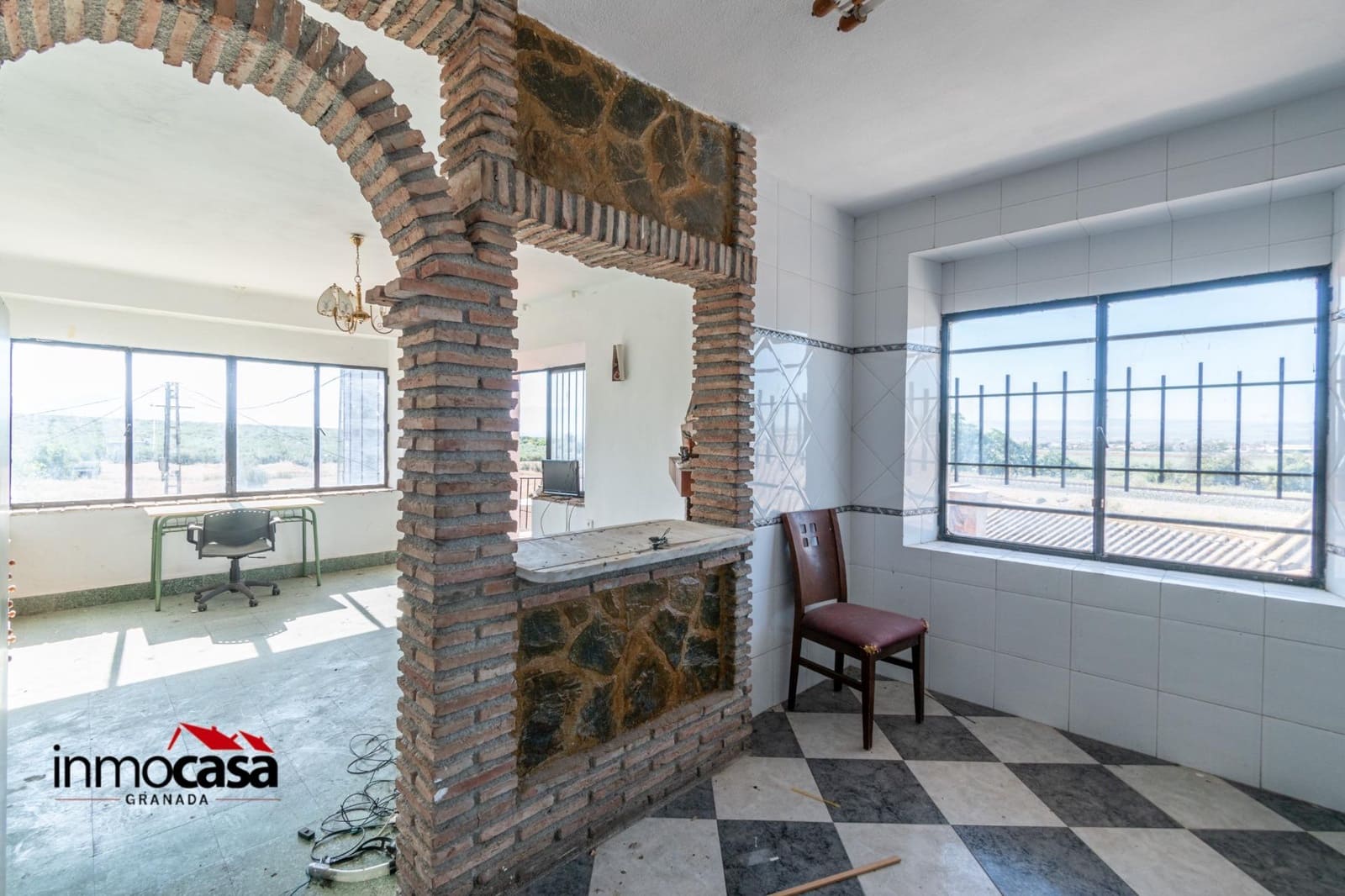 6 soveværelse Finca/Landehus til salg i Illora med garage - € 250.000 (Ref: 9007229)