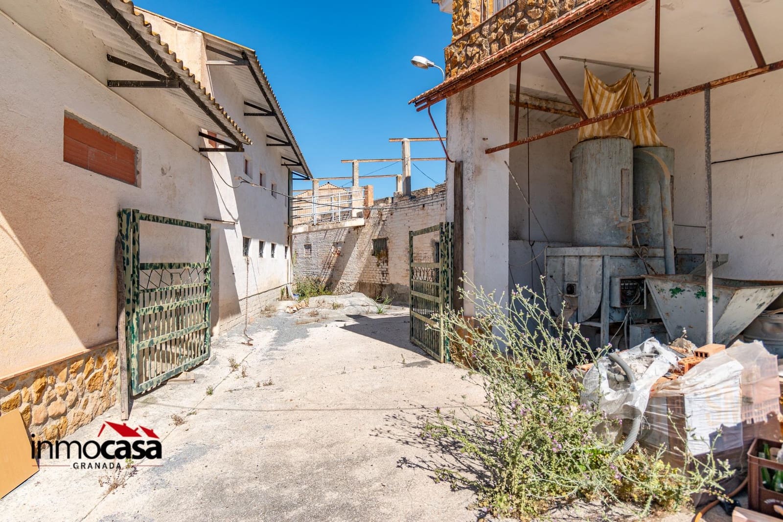 6 soveværelse Finca/Landehus til salg i Illora med garage - € 250.000 (Ref: 9007229)