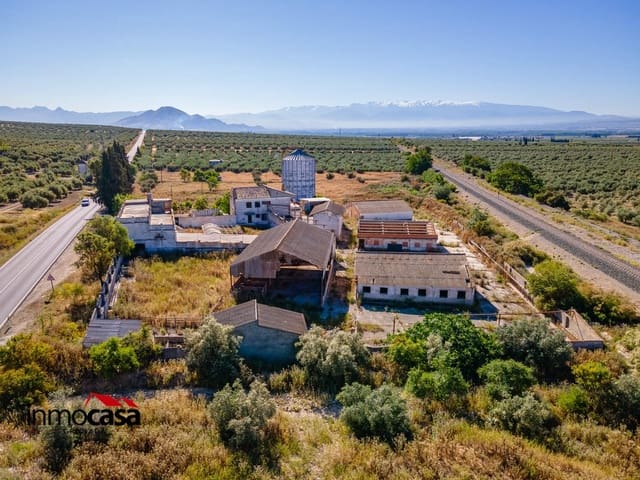 6 soveværelse Finca/Landehus til salg i Illora med garage - € 250.000 (Ref: 9007229)