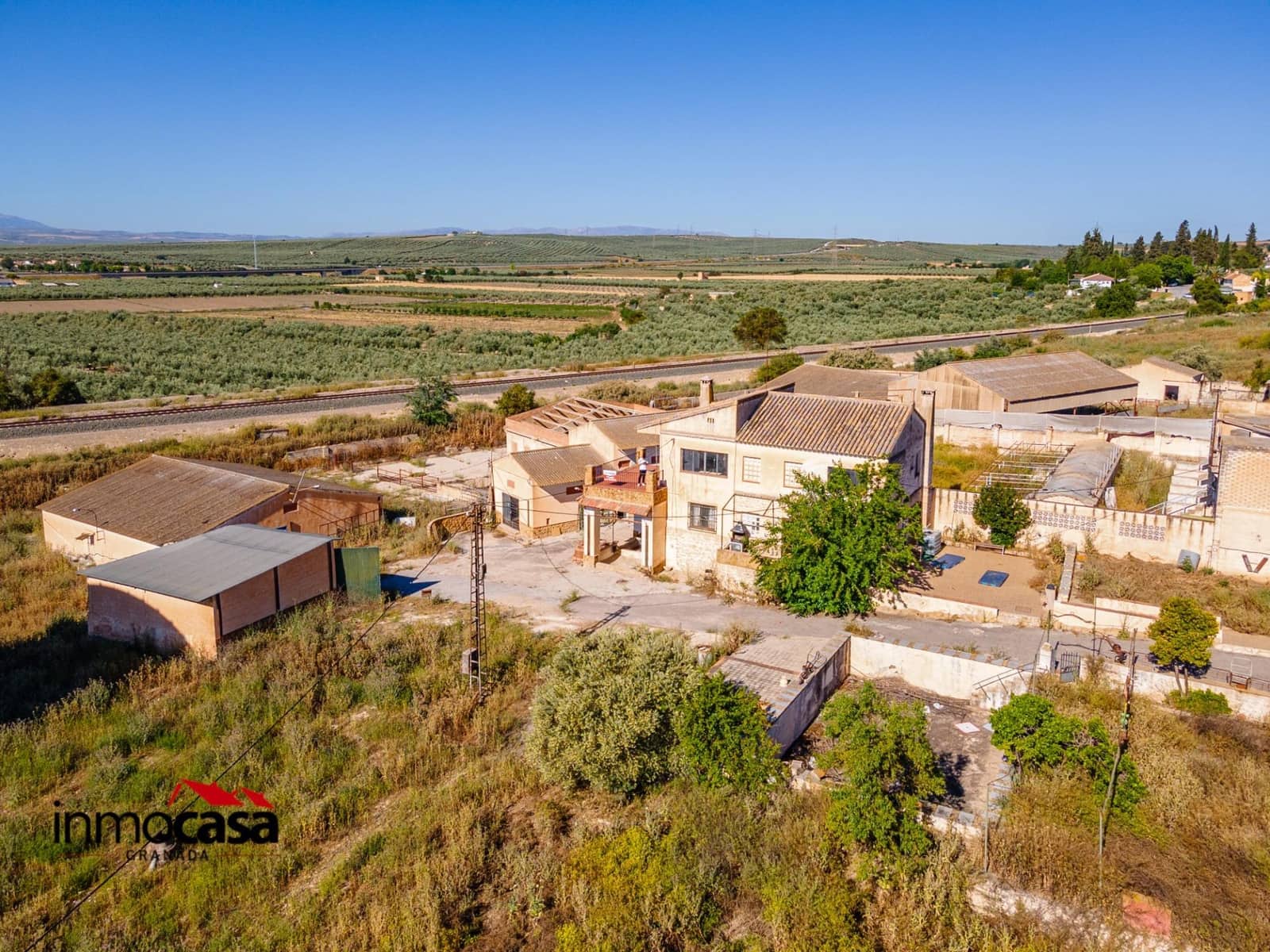 6 soveværelse Finca/Landehus til salg i Illora med garage - € 250.000 (Ref: 9007229)