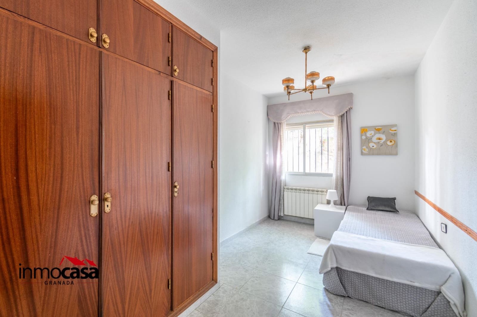 4 soveværelse Lejlighed til salg i Granada by med garage - € 170.000 (Ref: 9017163)
