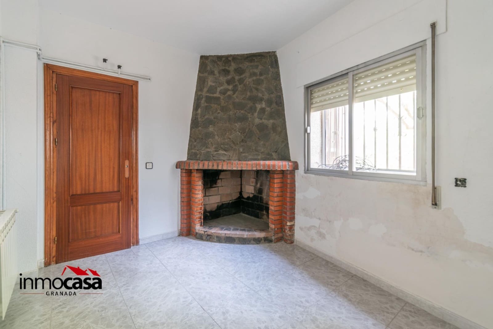 4 soveværelse Lejlighed til salg i Granada by med garage - € 170.000 (Ref: 9017163)