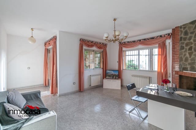 4 soveværelse Lejlighed til salg i Granada by med garage - € 170.000 (Ref: 9017163)