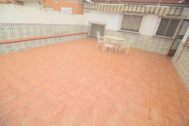 3 soveværelse Rækkehus til leje i Armilla med garage - € 750 (Ref: 9048990)