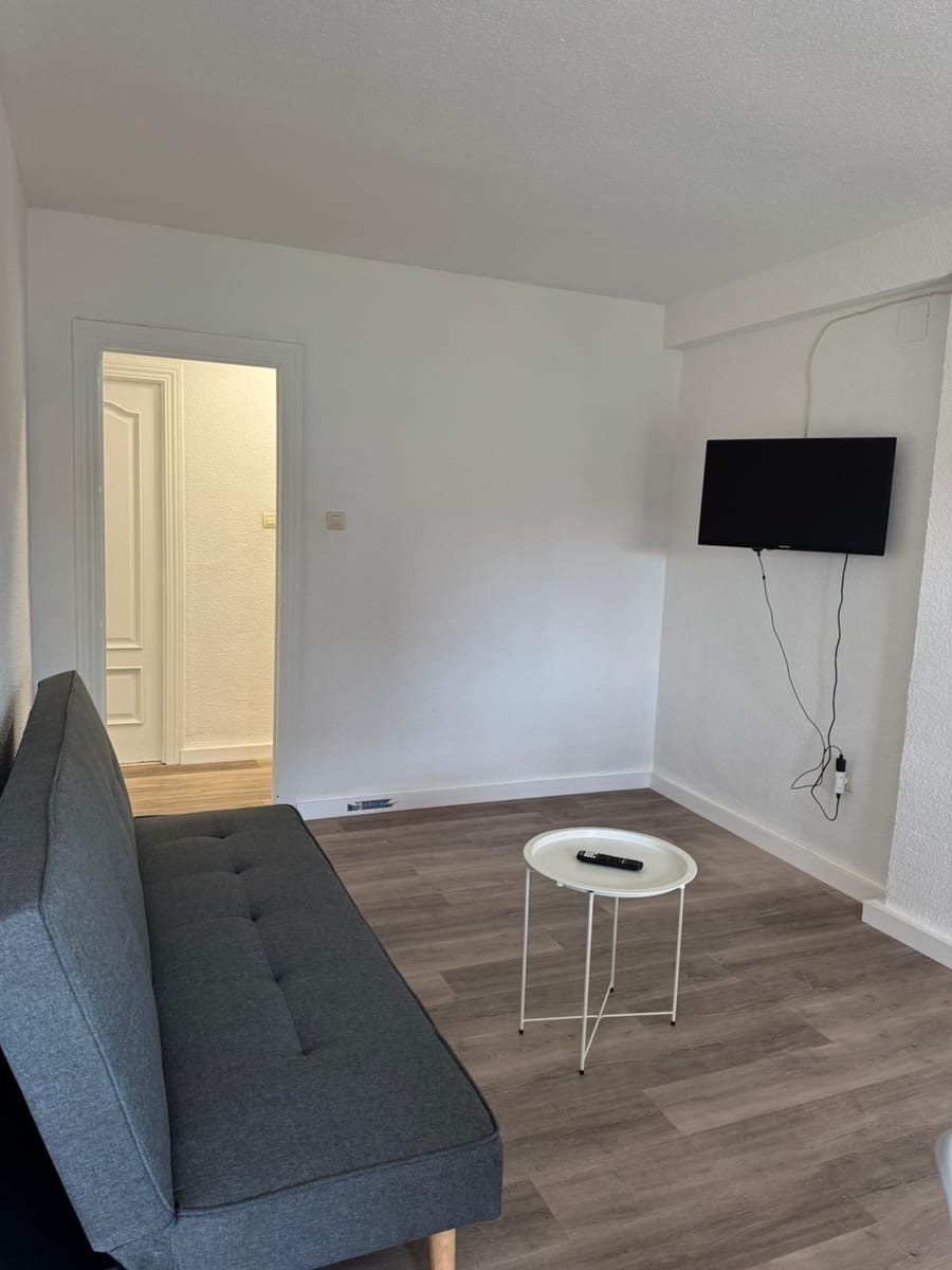 4 makuuhuone Asunto vuokrattavana paikassa Granada kaupunki mukana 
autotalli - 1 200 € (Ref: 9099246)