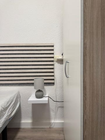 4 makuuhuone Asunto vuokrattavana paikassa Granada kaupunki mukana 
autotalli - 1 200 € (Ref: 9099246)