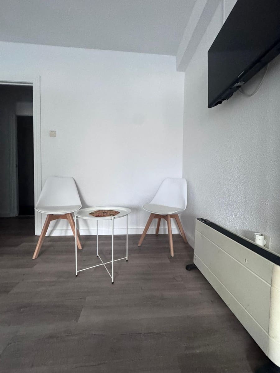 4 sypialnia Mieszkanie do wynajęcia w Miasto Grenada z garażem - 1 200 € (Ref: 9099246)