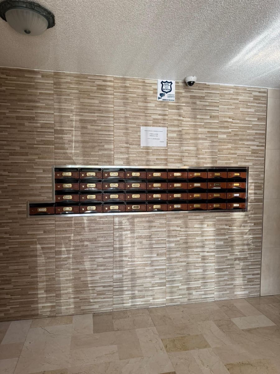 4 sypialnia Mieszkanie do wynajęcia w Miasto Grenada z garażem - 1 200 € (Ref: 9099246)
