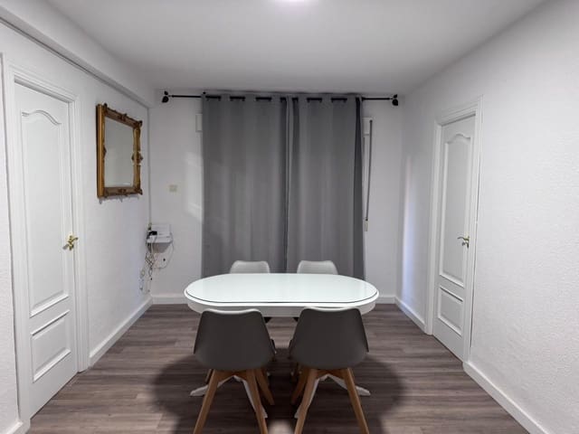 4 Zimmer Wohnung zu vermieten in Granada Stadt mit Garage - 1.200 € (Ref: 9099246)