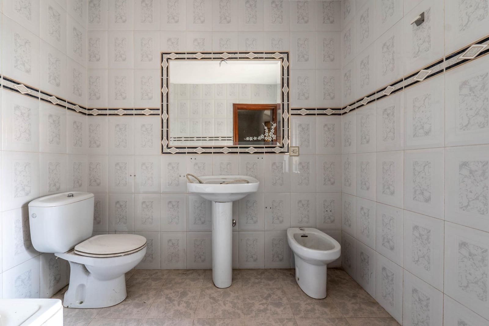 5 soveværelse Rækkehus til salg i Cullar Vega med garage - € 250.000 (Ref: 9103001)