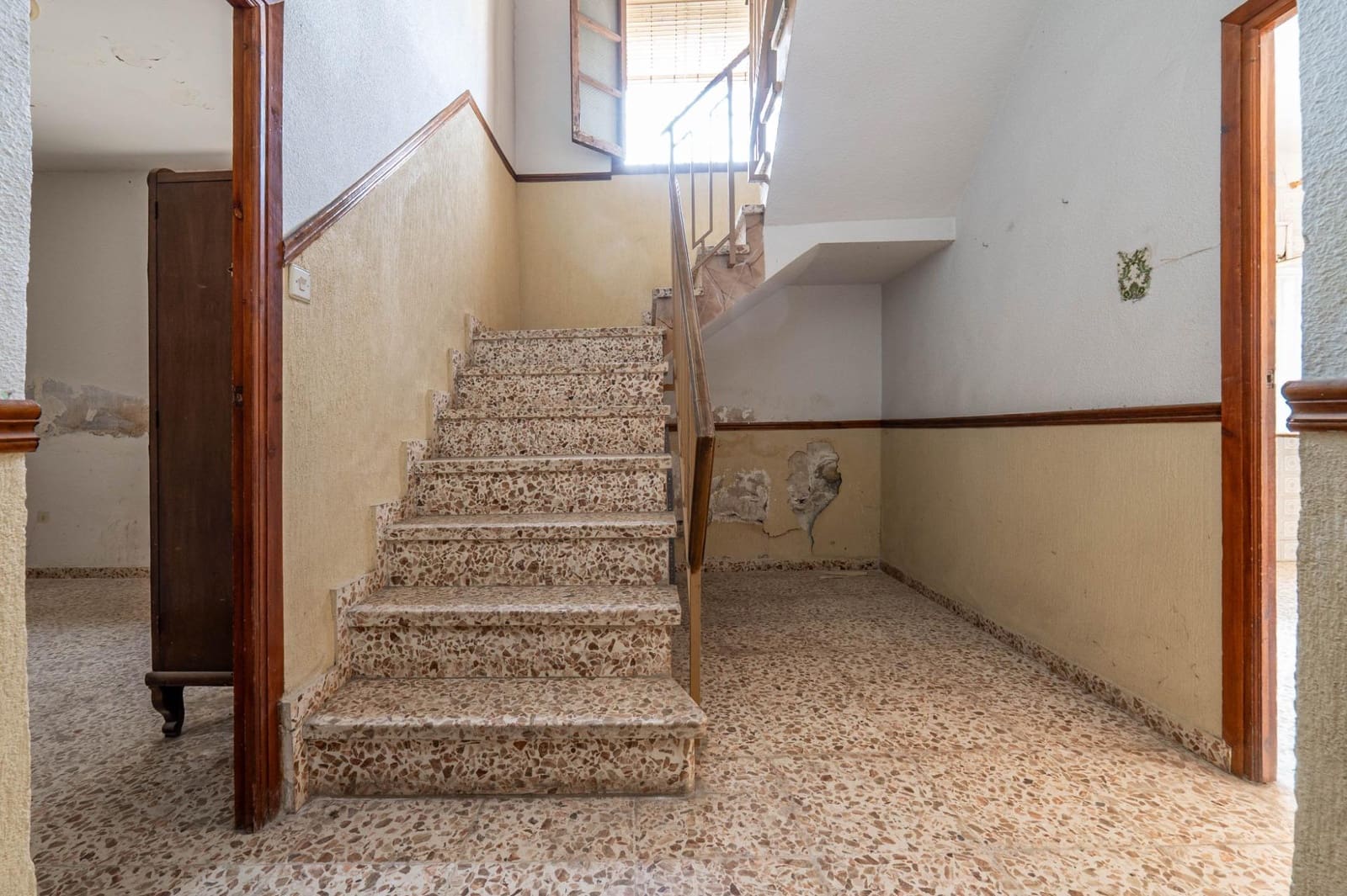 5 soveværelse Rækkehus til salg i Cullar Vega med garage - € 250.000 (Ref: 9103001)